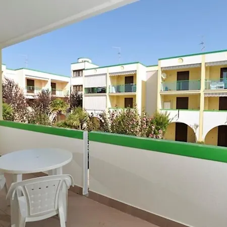 Cozy Four-roomed Flat With Garden And Swimming Pool - By Beahost Apartment